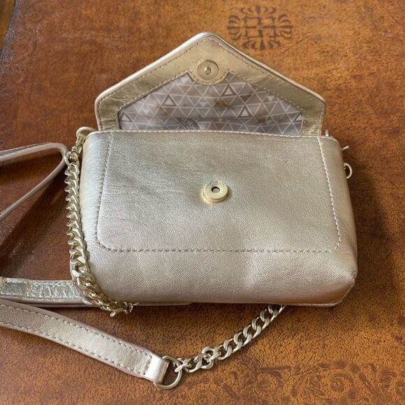 Botkier VIVI CONVERTIBLE BELT BAG - Picture 8 of 8